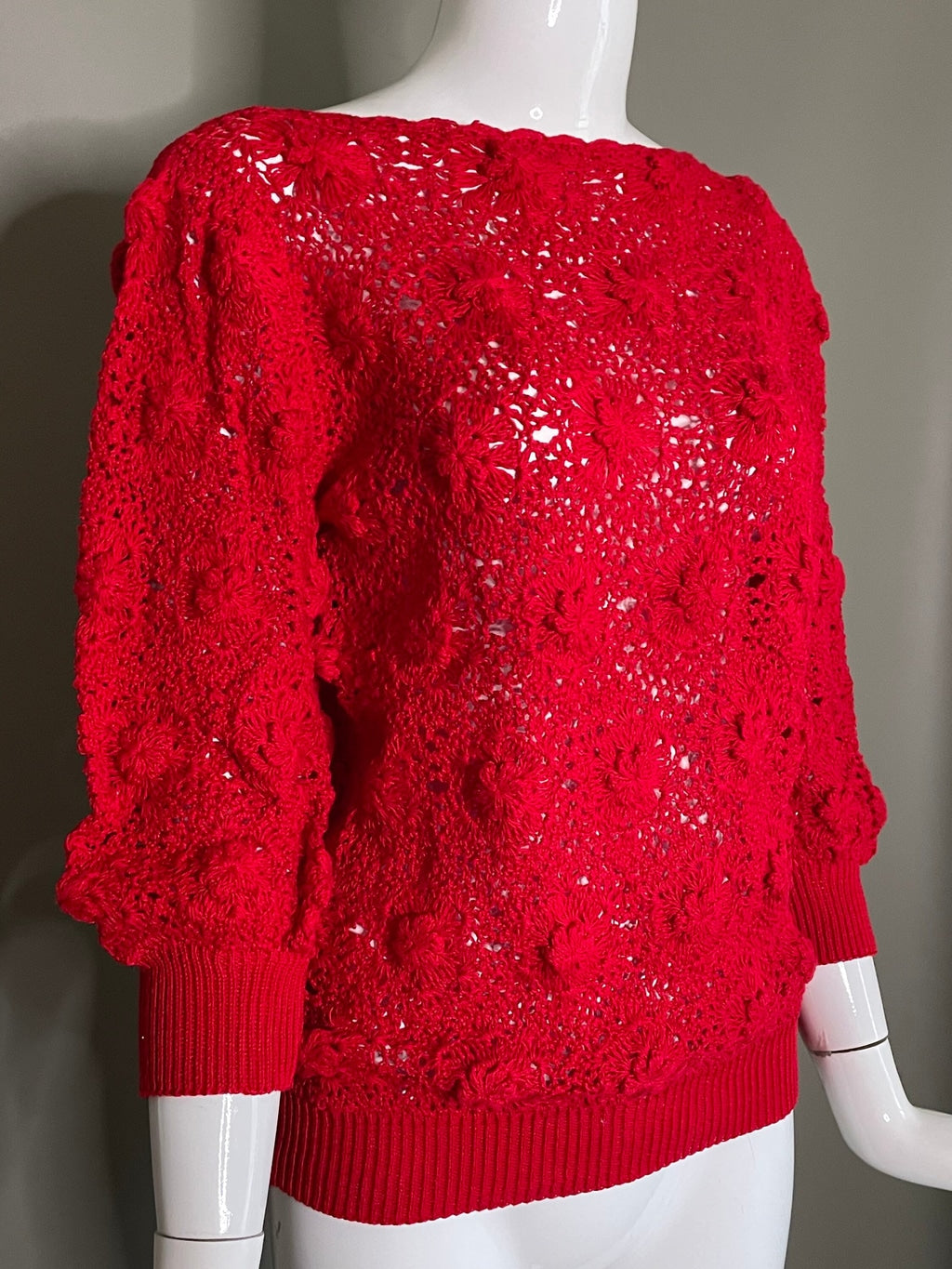 Super Cute Vtg 70s Red Hand Crocheted Rosette Top Blouse 3/4 Sleeves M